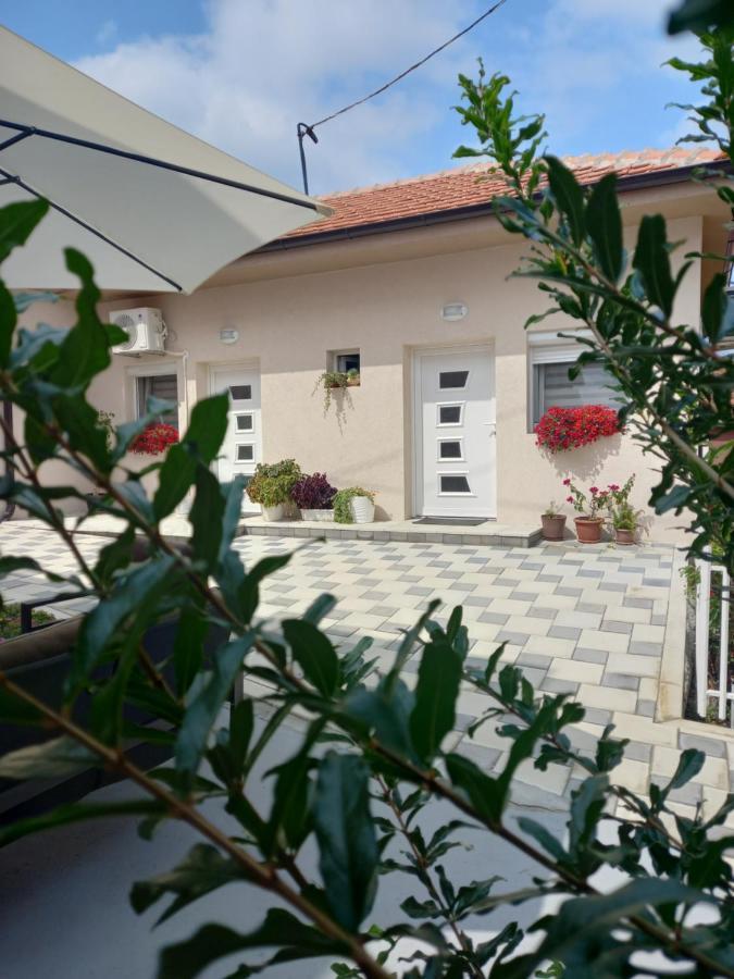 Leda Apartmani Smederevo Extérieur photo